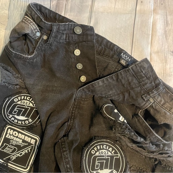 MAN Boohoo Man Distressed Patch Black Denim Jeans Size 32 NEW / NWOT - Picture 6 of 11